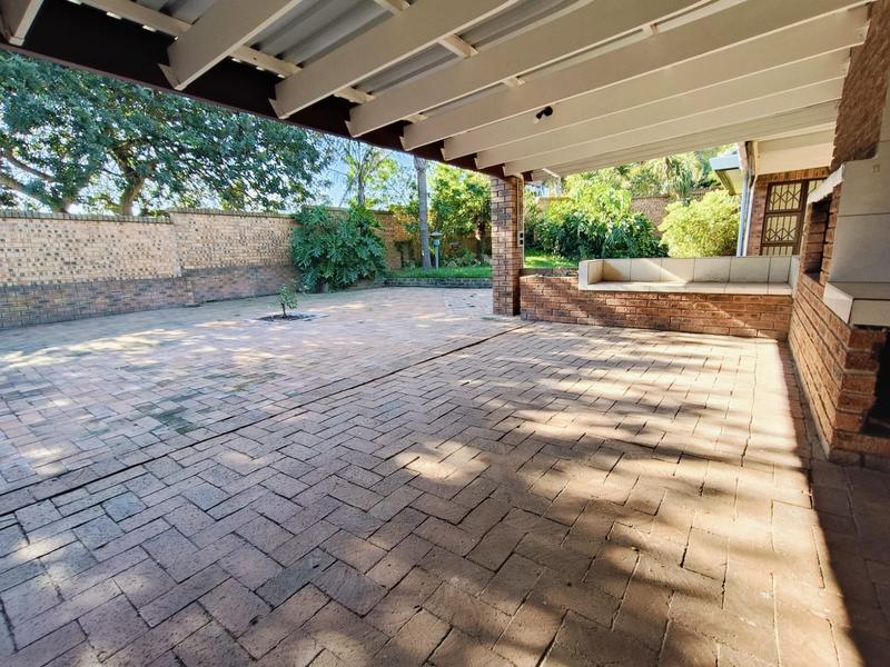 4 Bedroom Property for Sale in Schoongezicht Western Cape